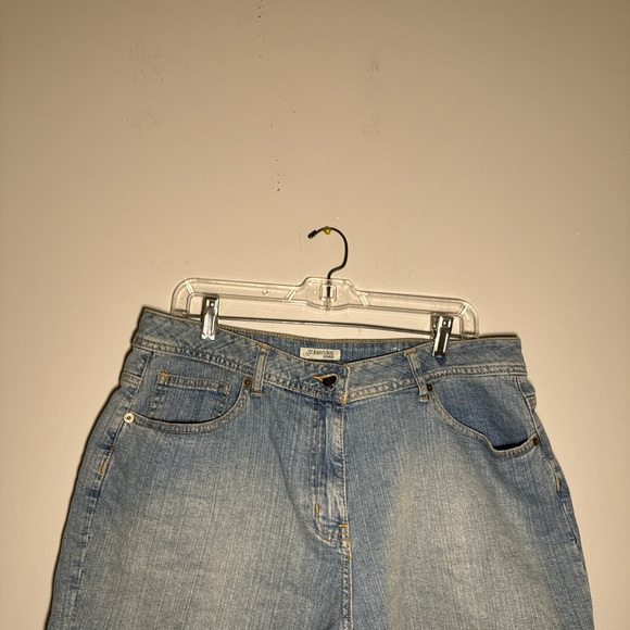 vintage woman’s  jeans shorts - Picture 4 of 5
